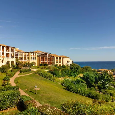 2 Pieces En Rez-de-jardin Avec Vue Mer, Piscine Et Parking A Saint-raphael - Fr-1-504-567